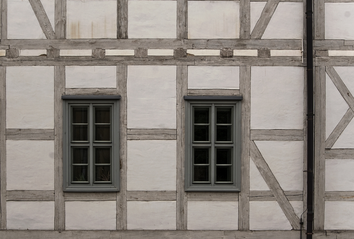 Tudor Wall White